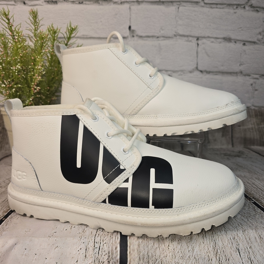 UGG NEUMEL CHOPD CHUKKA ANKLE BOOT WHITE LEATHER MENS SIZE 9 EUC - Picture 2 of 10